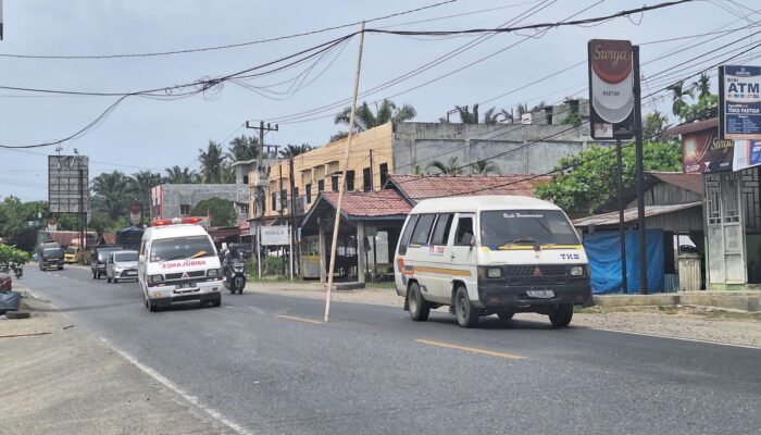 Hati-hati! Ada Ranjau Buat Pelintas Di Jalinsum Sisumut Kotapinang