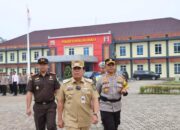 Didampingi Kapolres Rohul, Bupati H Sukiman Jadi Inspektur Upacara Apel Gelar Pasukan Ops Zebra LK Tahun 2023
