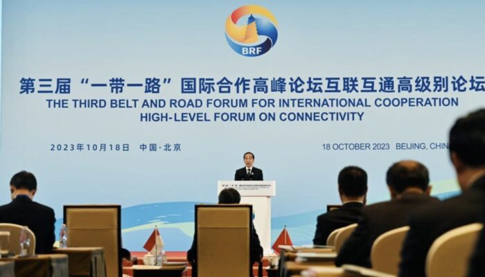 Pandangan Presiden Mengenai Empat Aspek Utama dalam Pembangunan Konektivitas