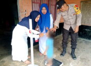 Bhabinkamtibmas Polsek Merbau Kunjungi Anak Stunting.