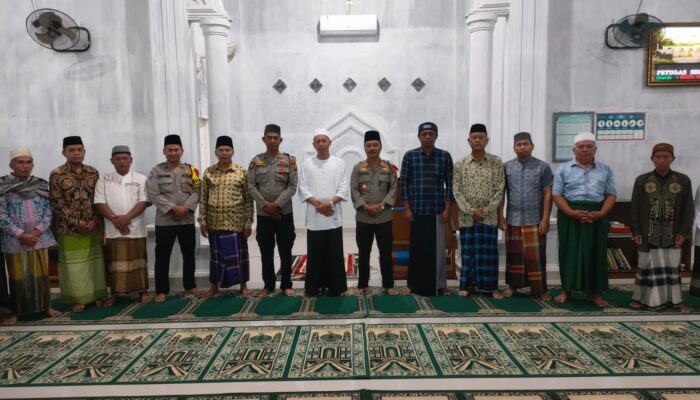 Safari Sholat Subuh, Kapolsek Silangkitang Sampaikan Pesan Kamtibmas Menjelang Pemilu 2024