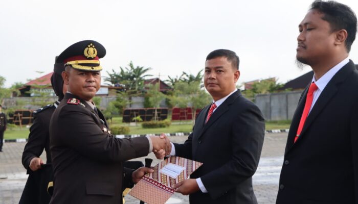 Kapolres Rohul Jadi Inspektur Upacara Peringatan Hari Pahlawan ke 78 Tahun 2023