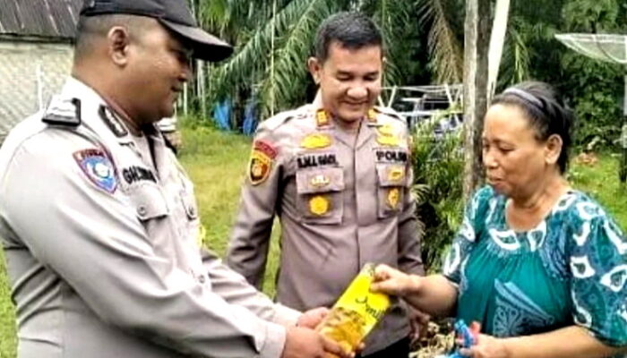 Indahnya Berbagi Bersama Kapolsek Bilah Hilir.