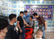 Kolaborasi Dengan Polsek Ukui, Polsek Torgamba Ringkus Pria Yang Sedang Mencukur Rambutnya