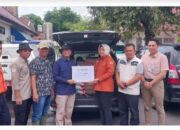 Pj. Bupati OKU turun langsung menemui masyarakat yang terdampak banjir.