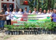 PTPN IV Regional 1 Kebun Aek Raso Peringati Hari Lingkungan Hidup dengan Pembagian Bibit Tanaman dan Sembako