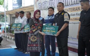 Kementerian ATR/BPN Berikan Santunan Untuk Pegawai dalam Momen Bazar Ramadan 1447 H