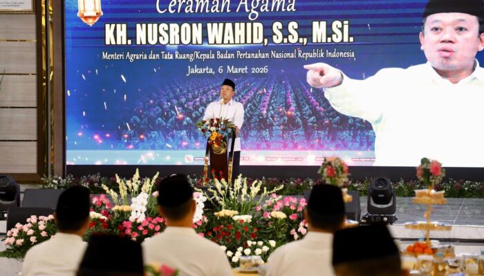 Menteri Nusron Sampaikan Ceramah Agama di Korps Marinir TNI AL Cilandak: Al-Qur’an Jadi Petunjuk Bagi Manusia