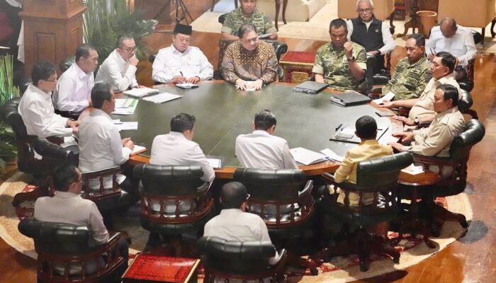 Presiden Prabowo Pimpin Rapat Terbatas Perminas Bersama Kementerian Dan Lembaga Terkait di Hambalang