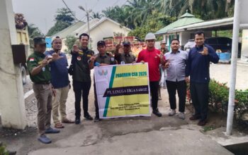 Tim Hijau Lingkungan Hidup Bersama HLHK Indonesia Salurkan CSR/TJSL PT Lingga Tiga Sawit kepada Masyarakat Labura