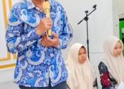 Ketuk Pintu Langit di Penghujung Ramadan, Remaja Musholla Al-Ikhlas Aekbatu Selatan Khidmat Santuni Anak Yatim