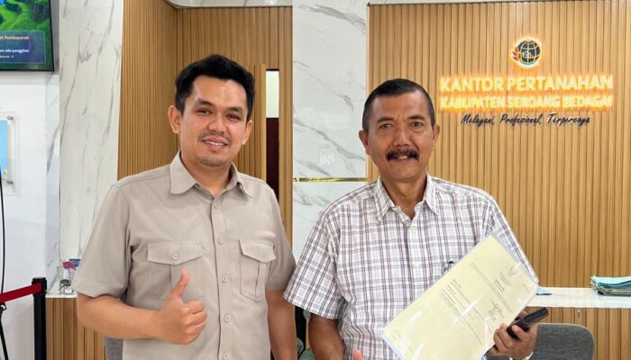 Kantor Pertanahan Kabupaten Serdang Bedagai Serahan Sertipikat Program PTSL Tahun Anggaran 2025 Di Desa Sei Nagalawan dan Desa Sei Buluh