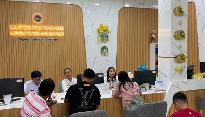 Kantor Pertanahan Kabupaten Serdang Bedagai Kembali Melaksanakan Layanan Pertanahan Setelah Libur Hari Raya Idul Fitri.