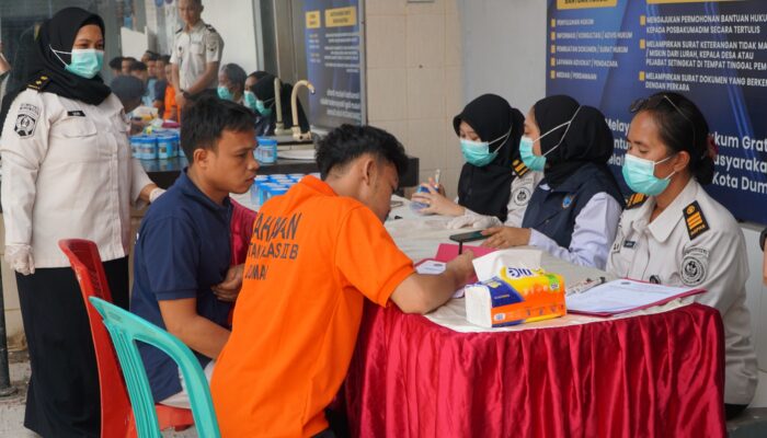 Gandeng APH, Rutan Dumai Gelar Razia Blok Hunian dan Tes Urin Pegawai dan Warga Binaan