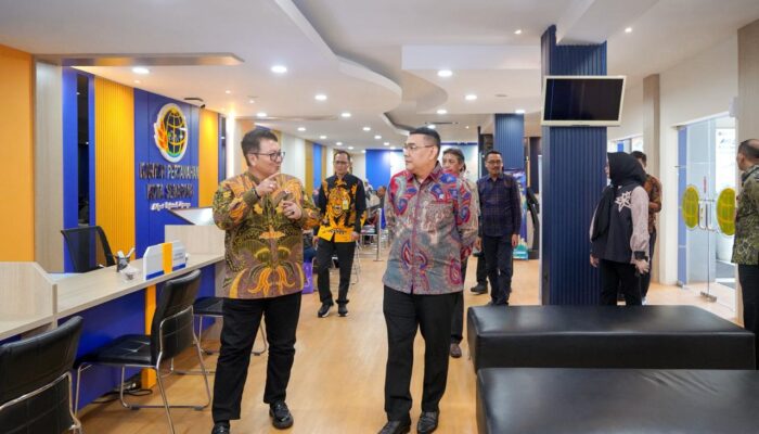 Tinjau Pelayanan Kantah Kota Semarang, Wamen Ossy: Jangan Tunda Berkas, Percepat Layanan Pertanahan