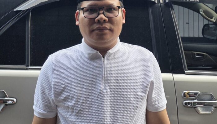 Amin Rais Tidak Mencerminkan Tokoh Nasional yang berakhlak.