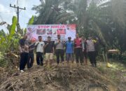 Polsek Torgamba Gencarkan Patroli dan Pasang Spanduk Larangan “Ninja Sawit” di Desa Aek Batu