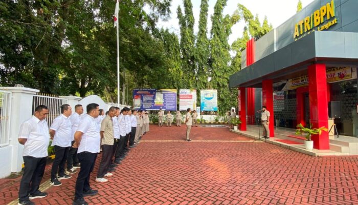Apel Pagi di Kantor Pertanahan Kabupaten Langkat Tertib Dan Penuh Khidmat