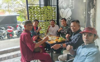 Ngopi Bareng Danramil Belawan, Perkuat Sinergi TNI dan Ormas Sambut Peresmian Mushola Koramil