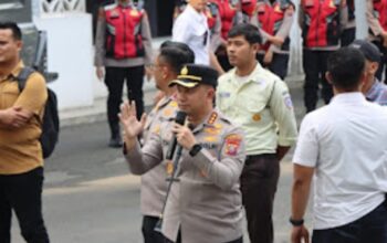 Sabar dan Penuh Kasih, Kapolrestabes Medan Kawal Unjuk Rasa Mahasiswa Nomensen